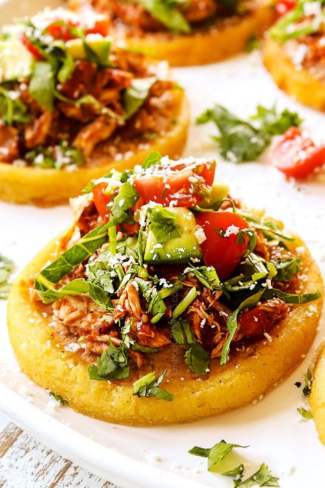 How to Make Mexican Sopes Recipe (step by step photos, tips & tricks) Sope Recipe, How To Make Sopes, Mexican Sopes, Sopes Recipe, Cowboy Pasta, Ginger Beef, Burrito Recipe, Avocado Crema, Carlsbad Cravings