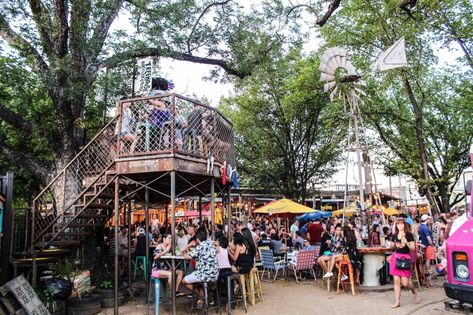 Greenville Restaurants, Yard Bar, Dallas Bars, Dallas Neighborhoods, Texas Truck, Dallas Restaurants, Junk Yard, Best Rooftop Bars, Rooftop Patio