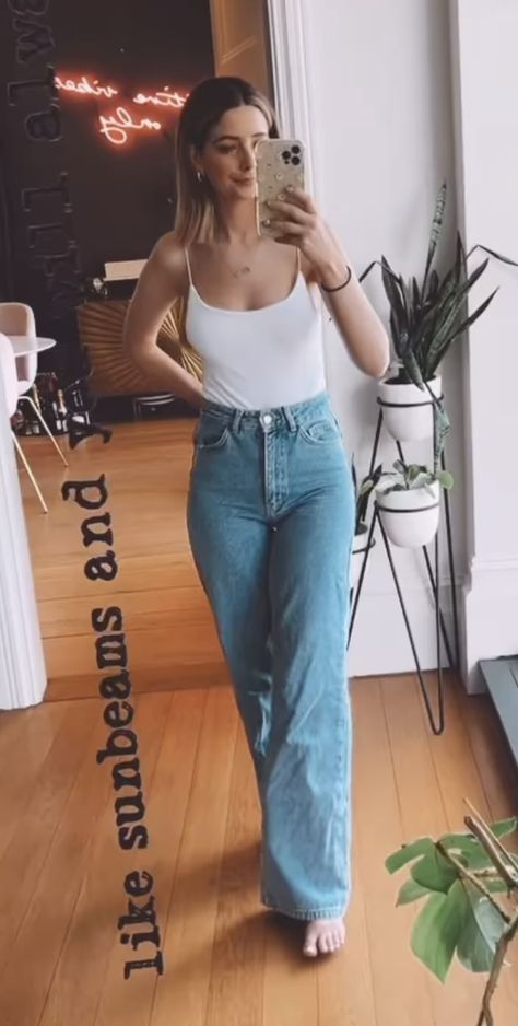 Zoe Sugg Style, Zoe Sugg Outfits Summer, Zoe Sugg Hair Short, Zoe Sugg Outfits, Zoe Sugg Instagram, Zoe Sugg Hair, Zoella Outfits, Zoella Pregnant, Zoe Sugg