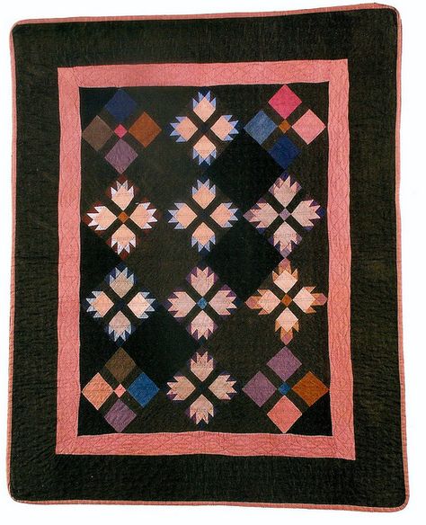 Amische Quilts, Mennonite Quilts, Amish Quilt Patterns, Gees Bend, Amish Style, Crib Quilts, Bear Paw Quilt, Amish Quilt, Sara Miller