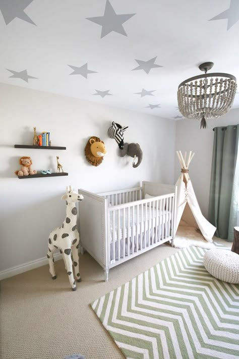 Safari Nursery Ideas, Safari Nursery Boy, Boy Nursery Colors, Grey Nursery Boy, Jungle Theme Nursery, Grey Baby Nursery, Boy Nursery Themes, Baby Boy Nursery Themes, Safari Theme Nursery