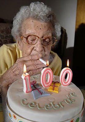 Crazy Funny Photos: 2009-08-09 Funny Old People, 밈 �유머, Funny Happy Birthday, 웃긴 사진, Old Woman, Funny Happy, Birthday Pictures, Old Age, Old People