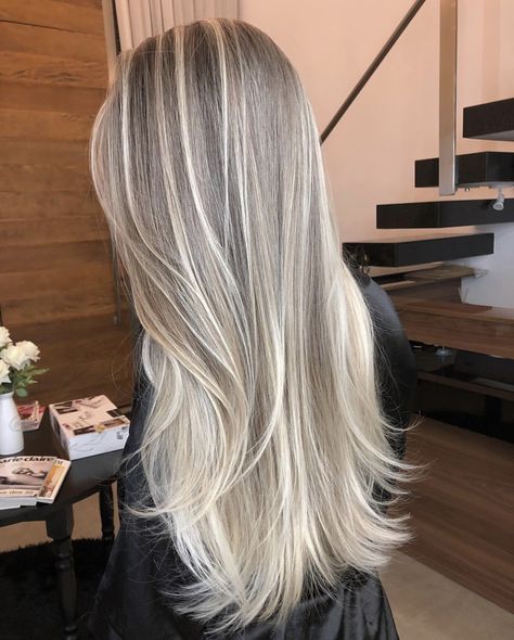 Ash Blonde Hair With Highlights, Ash Blonde Hair Balayage, Blonde Hair Goals, Ice Blonde Hair, Perfect Blonde Hair, Bright Blonde Hair, Blonde Highlights On Dark Hair, Summer Blonde Hair, Blond Ombre