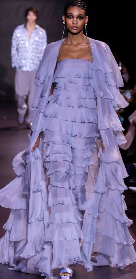 Women Maxi Dresses, Runway Gowns, Georges Hobeika, Spring Summer 2023, Long Jacket, Women Maxi, Gorgeous Gowns, Mode Vintage, Summer 2023