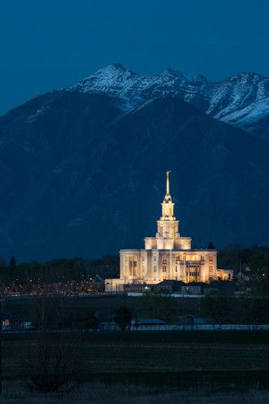 Payson Utah Temple, Payson Temple, Lds Pictures, Lds Temple Pictures, Later Day Saints, Mormon Temples, Utah Temples, House Of The Lord, Temple Pictures