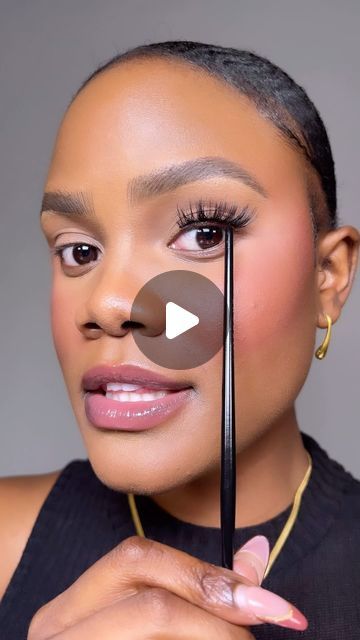 False Eyelash Makeup Look, Best Way To Apply False Eyelashes, Under Lashes False, How To Clean False Lashes, How To Apply Individual False Eyelashes, Applying Lashes Under Lash Line, How To Remove False Eyelashes, Eye Lashes Tutorials, Lash Hacks False