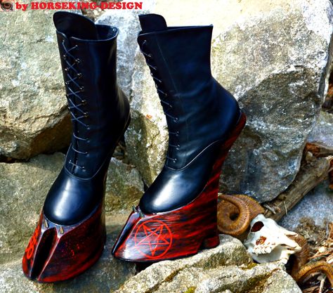 Hoof Shoes Cosplay, Hoof Boots, Horse Hooves, Hoof Shoes, Costume Making, Fancy Design, Costume Inspo, Weird Dreams, Art References