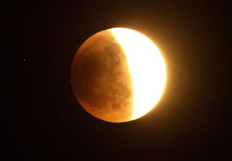 Halfway through the lunar eclipse as seen from Korea town, Los Angeles. Los Angeles, Nature, Angeles, Half Sun Half Moon, Blood Moon Lunar Eclipse, Korea Town, Total Lunar Eclipse, Half Sun, Moon Pictures