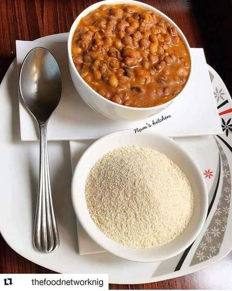 Nigeria Beans Recipe, Ghana Peanut Butter Soup, Nigeria Food Pictures, Gari And Beans Ghana, African Bites, Nigerian Culture Aesthetic Food, African Soup, University Food, Nigerian Foods