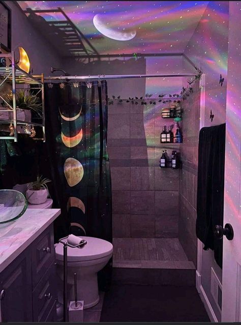 Spiritual Apartment Ideas, Oregon Apartment, Baddie Bathroom Ideas, Bathroom Decor Aesthetic, Goth Bathroom, Baddie Apartment Ideas, Bathroom Redecorating, Apartment Vibes, Girly Apartments