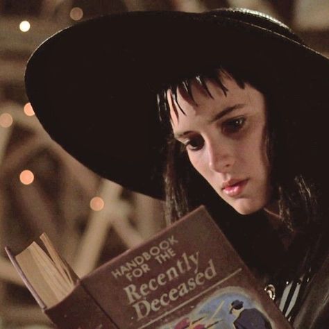 Winona Ryder in Beetle Juice. Uk Icon, Helloween Wallpaper, Beetle Juice, Tim Burton Films, The Rocky Horror Picture Show, Tim Burton Movie, The Boogeyman, I Love Cinema, Winona Ryder