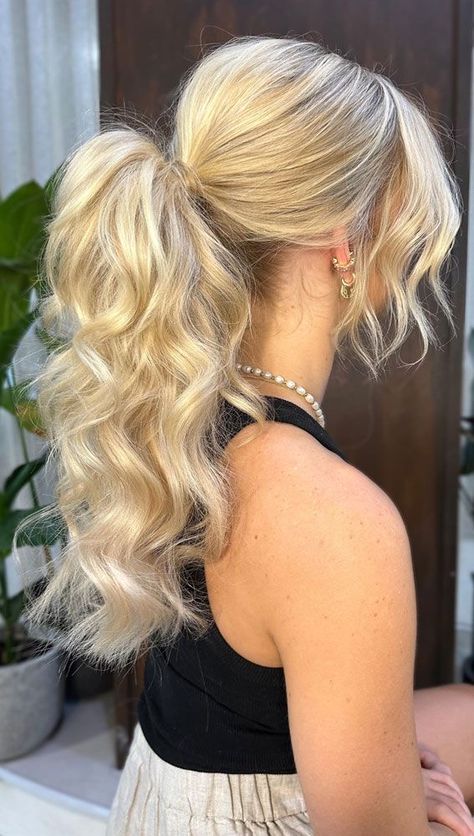 Boho Hoco Hairstyles, Hoco Ponytail Hairstyles, Senior Hoco, Curled Ponytail, Fall Ball, Bridesmaids Hair, Prom Inspo, Guest Hair, Hoco Hairstyles