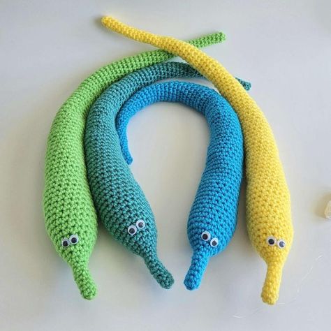 Free Crochet Patterns Acrylic Yarn, Crochet Worm Free Pattern, Crochet Worm On A String, Possum Crochet, Crochet Possum, Crochet Worm, Worm Crochet Pattern, Clown Crochet, Clown Crochet Pattern