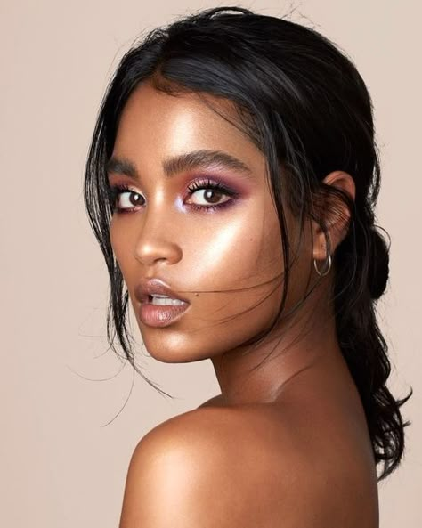 Glowy Skin Makeup, Mekap Mata, Cute Eyeshadow, Cute Eyeshadow Looks, Brown Skin Makeup, Smink Inspiration, Glossy Makeup, Braut Make-up, Glowy Skin