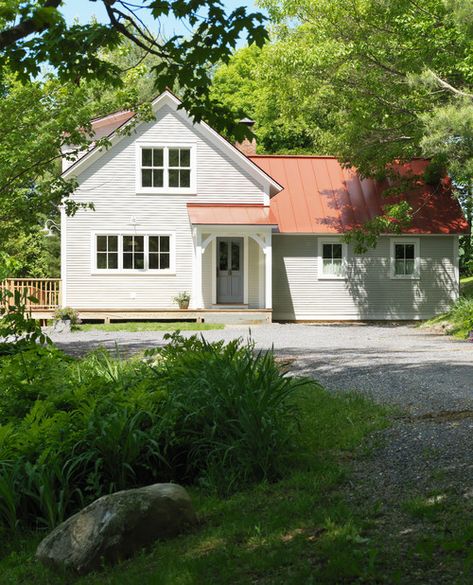 Roof Design Ideas, Orange Roof, Vermont Farmhouse, Red Roof House, House Colours, Roof Colors, Roof Styles, Modern Farmhouse Exterior, Red Roof