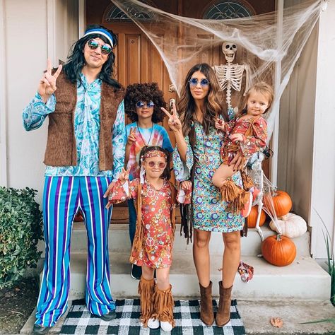 Halloween Costumes For The Whole Family | The Girl in the Yellow Dress Groovy Halloween Costume, Halloween Costumes Fashion, Hippy Costume, 70s Outfits Ideas, Mummy Halloween Costume, Hippie Costume Halloween, Fashion Costume Halloween, Themed Halloween Costumes, The Best Halloween Costumes