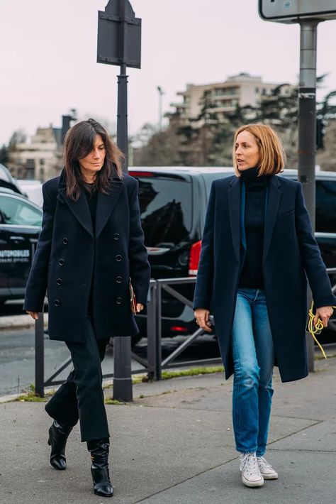 Best Street Style at Paris Fashion Week Fall 2020 | POPSUGAR Fashion French Street Style Winter, Emmanuel Alt, French Street Style, Emmanuelle Alt Style, French Style Icons, Chic Clothing Style, French Vogue, Emmanuelle Alt, Parisian Chic Style