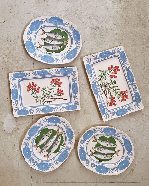 Wedding Pottery, Plate Painting, Art Eras, Wedding Tableware, Painting Pottery, Inspiration Moodboard, Pottery Design, Pottery Inspo, Painted Pottery