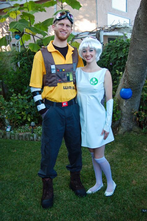 Wall-E and Eve Disneybound <3 Comiccon Costume Ideas Couple, Walle And Eve Cosplay, Eve Disneybound, Couples Disney Costumes, Walle Costume, Walle And Eve, Orianna League Of Legends, Wall E Costume, Walle And Eva