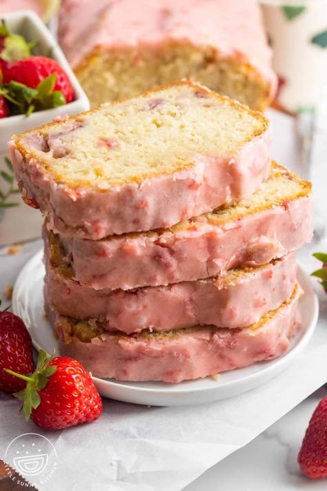 Fresh strawberries are the star of this perfectly moist and dense Strawberry Pound Cake recipe. It's easy to bake, and bursting with strawberry flavor! Strawberry Poundcake Recipe, Fresh Strawberry Pound Cake, Valentines Pound Cake, Valentine Loaf Cake, Strawberry Glaze For Pound Cake, Strawberry Loaf Cake Recipes, Strawberry Texas Sheet Cake Recipe, Cake With Frozen Strawberries, Desserts With Fresh Strawberries