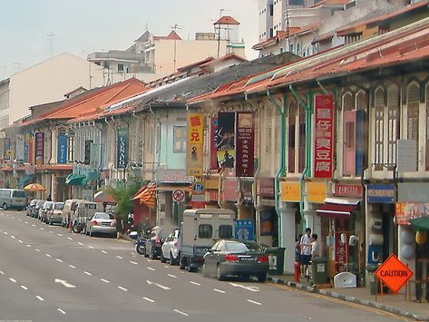 Image credit: Calvin Teo / Wikimedia Commons Singapore Photos, Singapore Food, Red Light District, The Best Recipes, Cheap Hotels, Property Marketing, Places Of Interest, Modern City, Project Life