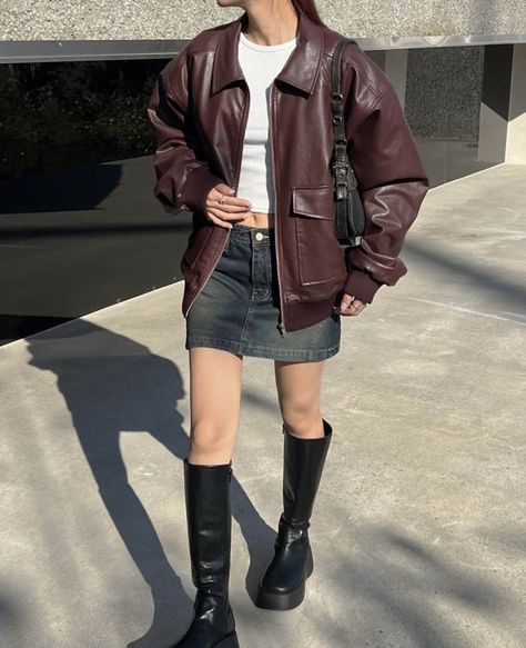 On insta: @blackup_kr Brown Aesthetic Style, Instagram Photography, Fall Leather, Brown Aesthetic, Fits Clothes, Fashion Fall, Aesthetic Style, Streetwear Fashion Women, Winter Fits