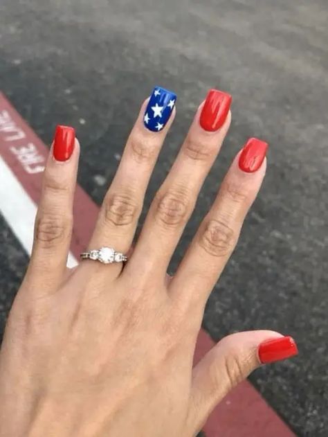 Stylish 4th of July Nail Designs: From Chic Simplicity to Timeless Elegance 2024 Patriotic Nails Design, Patriotic Nails, Usa Nails, Fourth Of July Nails, 4th Of July Nails, July Nails, Cute Gel Nails, Blue Nail, Dipped Nails