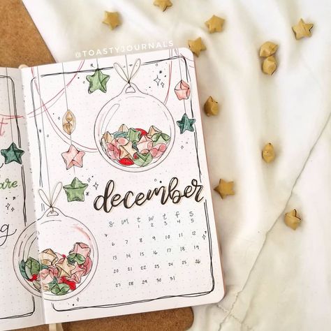 ash! 🍊 on Instagram: “December cover! The stars are backkk ! But this time also as my theme :) kind of random but my theme is origami lucky stars and clear…” December Bullet Journal, Bullet Journal Page, Bujo Planner, Bullet Journal 2019, Bullet Journal Ideas Templates, Bullet Journal Cover Ideas, Bullet Journal Paper, Journaling Inspiration, Bullet Journal Aesthetic