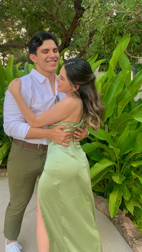 Wedding Outfits For Couples Guest, Couples Outfits For Wedding Guest, Wedding Guest Matching Couple Outfit, Green Couples Outfit, Couples Matching Outfits Formal, Couple Wedding Guest Outfits Summer, Green Dress Couple Outfit, Green Couple Outfit, Green Dress Engagement Pictures