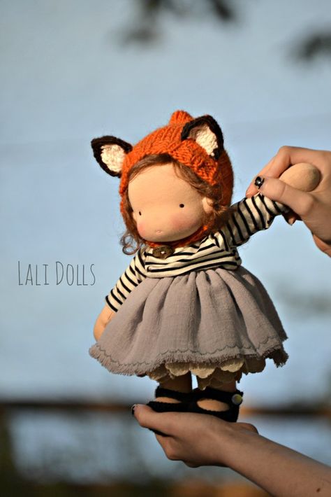 Caleb Y Sofia, Cupcake Dolls, Waldorf Dolls Clothes, Handmade Kids Toys, Making Dolls, Bjd Clothes, Homemade Dolls, Cloth Dolls Handmade, Art Dolls Cloth