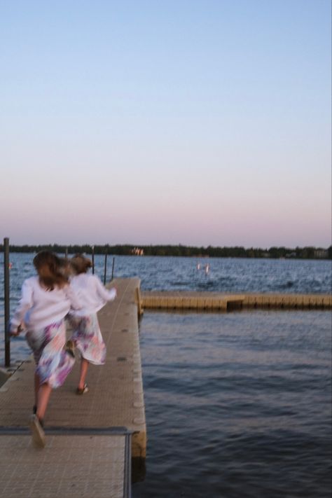 Lake Mom Aesthetic, Tom Lake Aesthetic, Lake House Aesthetic Summer Friends, Summer In The Midwest, Summer In Minnesota, Tom Lake Ann Patchett Aesthetic, Lake House Summer Aesthetic, Lake Weekend Aesthetic, Great Lakes Aesthetic