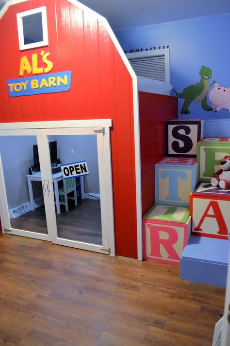 Playhouse Loft, Playhouse Loft Bed, Toy Story Bedroom, Toy Story Nursery, Toy Story Room, Casa Disney, Deco Disney, Kid's Playroom, Disney Room