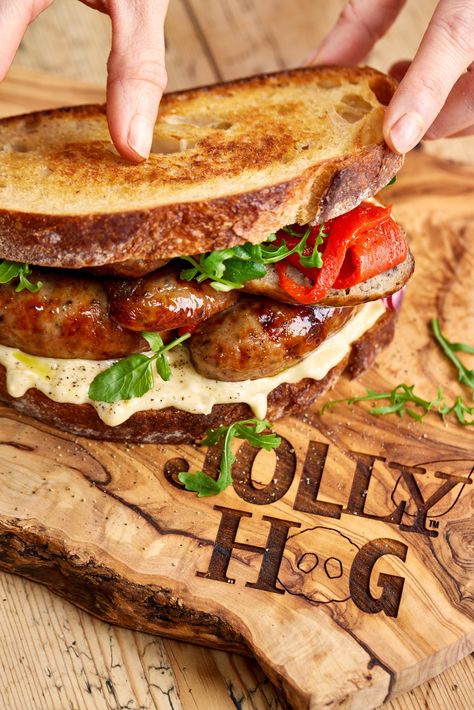 Try this lunch sandwich idea with our award winning British sausages. We love trying new sausage sandwich ideas and this combination of tomato relish, a hash brown, rocket, aioli and our peppery British sausages is a right treat. Give this a go if you want to try new lunch sandwich recipes or have a sausage sandwich recipe go to! Sausage and peppers are a dreamy combo!   #sausagesandwich #sausagerecipe #sausagerecipes #britishsausages #sandwich #sandwichrecipe #lunch #aioli #sourdough Kielbasa Sandwich Recipes, Polish Sausage Sandwich, Sausage Sandwich Ideas, Sandwich Recipes Lunch, Lunch Sandwich Ideas, Sandwiches Board, Quick Sandwich Recipes, Bacon Sandwich Recipes, Sausage Sandwich Recipes