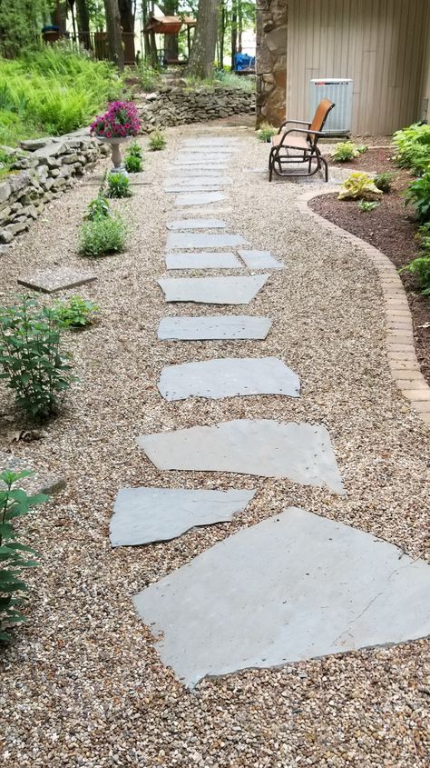 Flagstone Steps, Backyards Ideas, Stepping Stone Pathway, Rock Pathway, Gravel Walkway, Yard Remodel, Flagstone Walkway, Gravel Landscaping, Walkways Paths