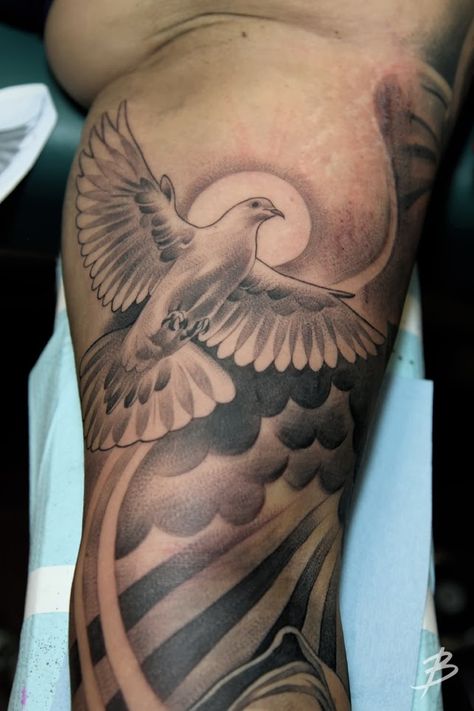 Dove sleeve 2 Religious Tattoo Sleeves, Dove Tattoo Design, Vogel Tattoo, Dove Tattoos, Heaven Tattoos, Dove Tattoo, Half Sleeve Tattoos For Guys, Religious Tattoos, Geniale Tattoos