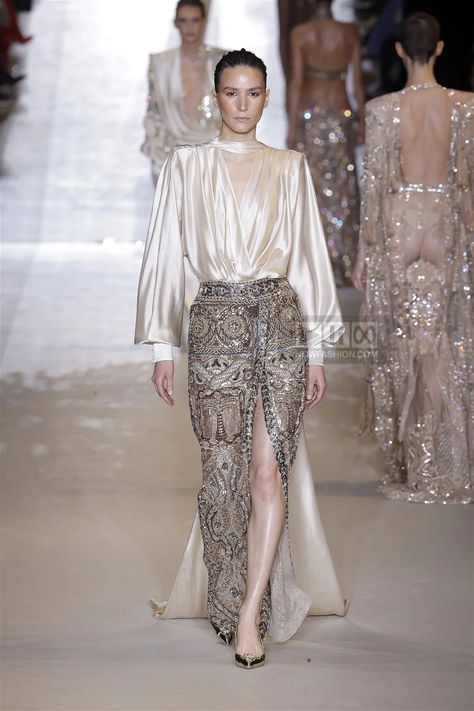 Zuhair Murad Fashion show, Runway, Couture Spring Summer 2024, Paris Fashion Week, Runway Look Coktail Dress, Zuhair Murad Couture, Long Kimono Dress, Zuhair Murad Haute Couture, Paris Fashion Week Runway, Couture Dress, Couture Mode, Simple Dress, Zuhair Murad