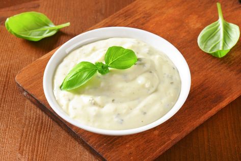 Wolfgang Puck: Freshen up salad with homemade dressings Roquefort Dressing Recipe, Roquefort Dressing, Cilantro Lime Ranch Dressing, Cucumber Snack, Healthy Ranch, Cucumber Snacks, Roquefort Cheese, Easy Salad Dressing, Ranch Dressing Recipe