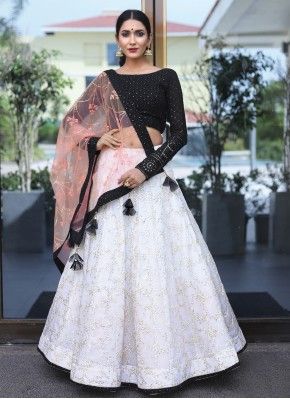 Indian Wedding Lehenga, White Lehenga, Navratri Dress, Black Lehenga, Georgette Lehenga, Work Lehenga, Lehenga Style, Choli Designs, Lehenga Choli Online