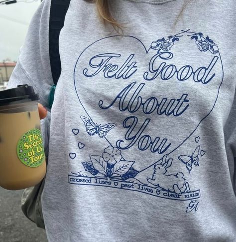 Gracie Abrams Summer, Gracie Abrams Merch, Gracie Abrams Core, Gracie Abrams Concert, Us Aesthetic, Aesthetic Fan, It Girl Aesthetic, Concert Merch, Pottery Painting Designs