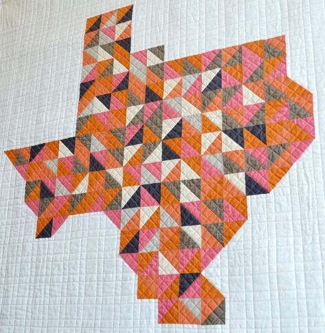 Texas Quilts, Sewing Table Runners, Texas Quilt, Christmas Decorations Sewing, Map Quilt, Trendy Sewing Projects, Texas Forever, Memory Quilts, Half Square Triangle Quilts