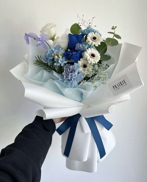 Small Bouquet For Men, Bouquet For Man, Flower Bouquet For Men, Bouquet For Men, Bouquet For Him, Flowers For Him, Graduation Flowers Bouquet, Graduation Flower Bouquet, Man Bouquet