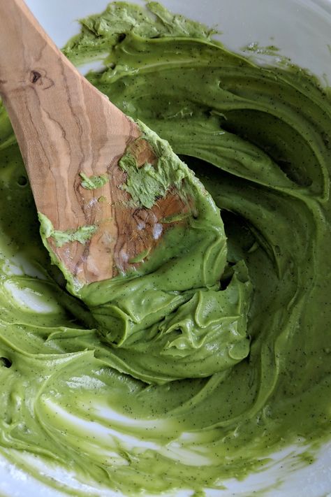 Frosting With Cream Cheese, Matcha Frosting, Vanilla Bean Cream, Green Frosting, Real Vanilla, Green Food, Cheese Flavor, Greens Recipe, Green Juice