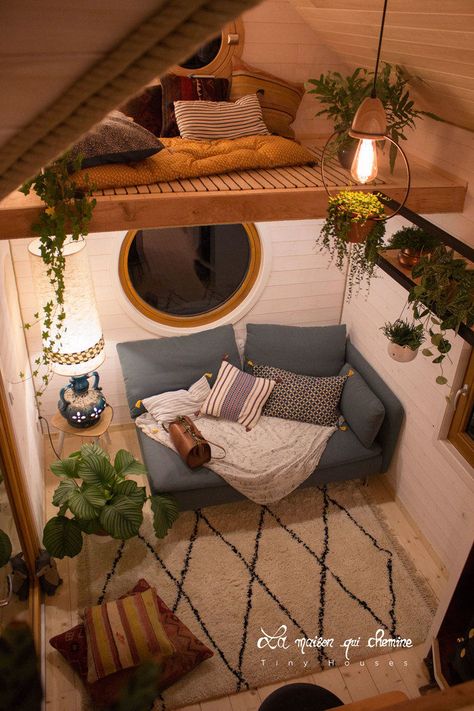 Cottage feel tiny house boasts a creative staircase that leads up to two lofts - Living in a shoebox Design Case Mici, Above Couch, Tiny House Interior, Tiny House Living, Tiny House Design, Tiny Living, A Living Room, Dream Rooms, Design Living