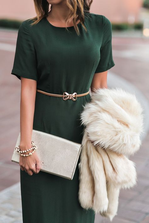 HOLIDAY GREEN dress with bow belt. hunter green outfit, gold accessories, winter wedding outfit ideas Green Dress With Gold Belt, Green Dress Gold Accessories, Green Dress With Gold Accessories, Green Holiday Dress, Christmas Gown, Green Dress Outfit, Dressy Clothes, Green Combination, December Outfits