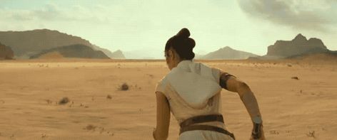 The fighter misses Rey because she's a badass and the only human being that matters on this planet or any other, TBH. "Star Wars: The Rise Of Skywalker" Has A Teaser, So Allow Me To Read Way Too Much Into Every Shot Of It Fanfic Ideas, Face Everything And Rise, Star Wars Gif, Rian Johnson, The Rise Of Skywalker, John Boyega, Rise Of Skywalker, Poe Dameron, Star Wars Celebration