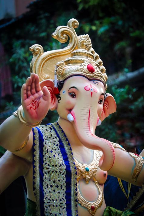 Ganpati Hd Wallpaper, Ganesha Face, Google Facts, Ganpati Photo Hd, Bappa Photo, Ganesha Chaturthi, Photos Of Ganesha, Onam Outfits, Ganesh Puja