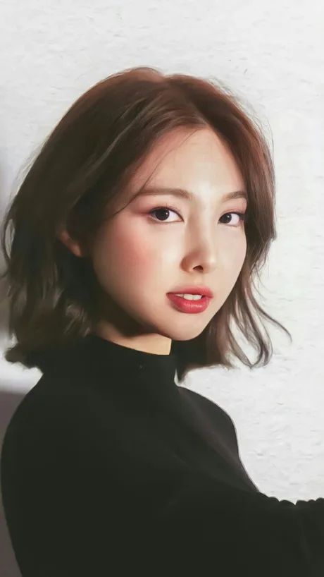 Best 30+ Kpop fun on 9GAG Layered Haircuts, Nayeon Short Hair, Nayeon Wallpapers, K Pop Groups, Nayeon Wallpaper, 짧은 머리, Fluffy Hair, Korean Hairstyle, Cortes De Cabello Corto