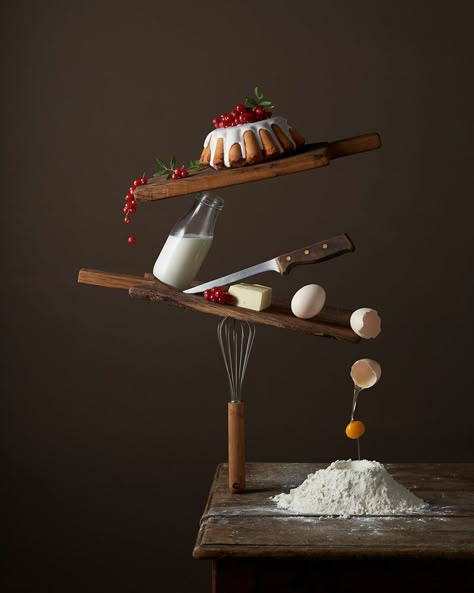 Levitation Photography, Food Art Photography, Food Photoshoot, Food Photography Tips, Cake Logo, Still Life Photographers, Composition Photography, Food Photography Styling, Photographing Food