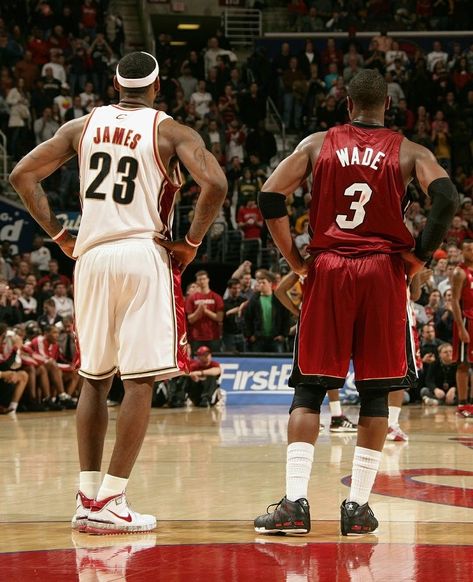 Dwyane Wade Lebron James, Dwayne Wade Wallpaper, Lebron James And Dwayne Wade, Wade Lebron, Lebron And Wade, James Wade, Nba Pics, Lakers Wallpaper, Peach Basket