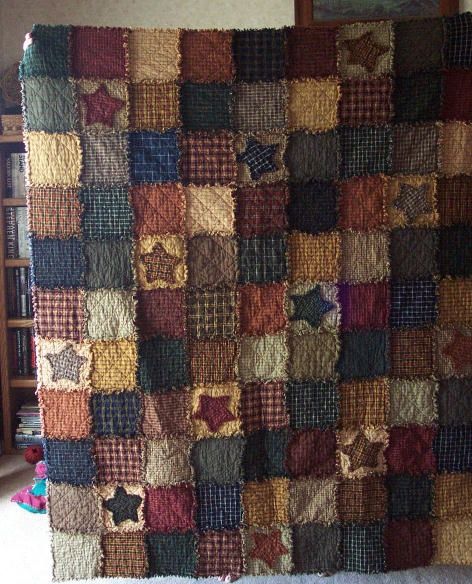 star patch quilt Sewing Corner, Colchas Quilting, Rag Quilt Patterns, Sewing Quilts, Primitive Quilts, Prints And Patterns, Rag Quilts, Prim Decor, Primitive Crafts